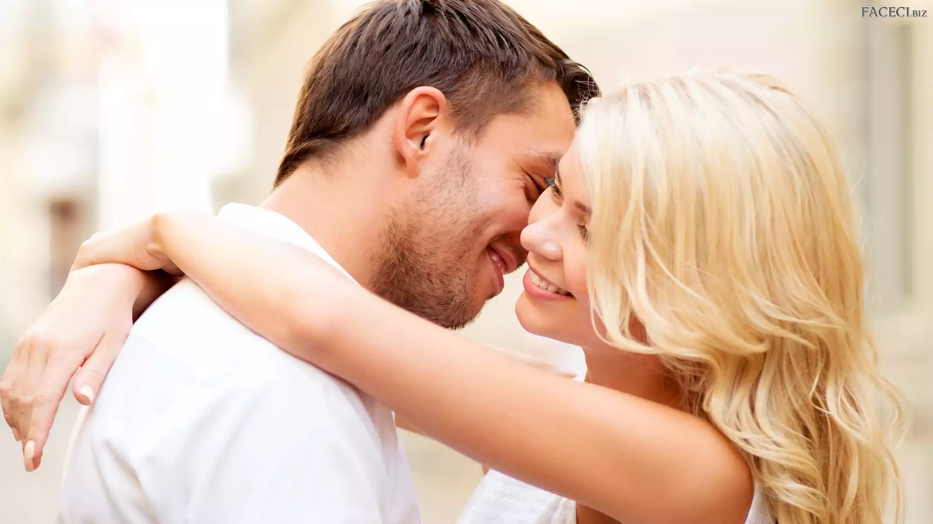 Mężczyzna, Blondynka, Para, Miłość, Zakochani